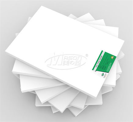 Corte diferente da densidade para fazer sob medida a folha branca 20mm 1220x2440 da expansão do PVC