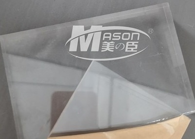 O corte claro acrílico plástico do laser da folha do perspex gravou 4 x 8 pés