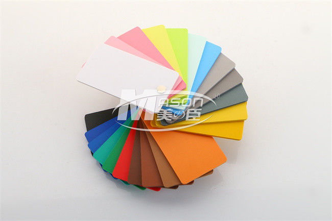 A espuma plástica colorida da pilha fechado expandiu a placa que do PVC O PVC espuma a folha 30mm